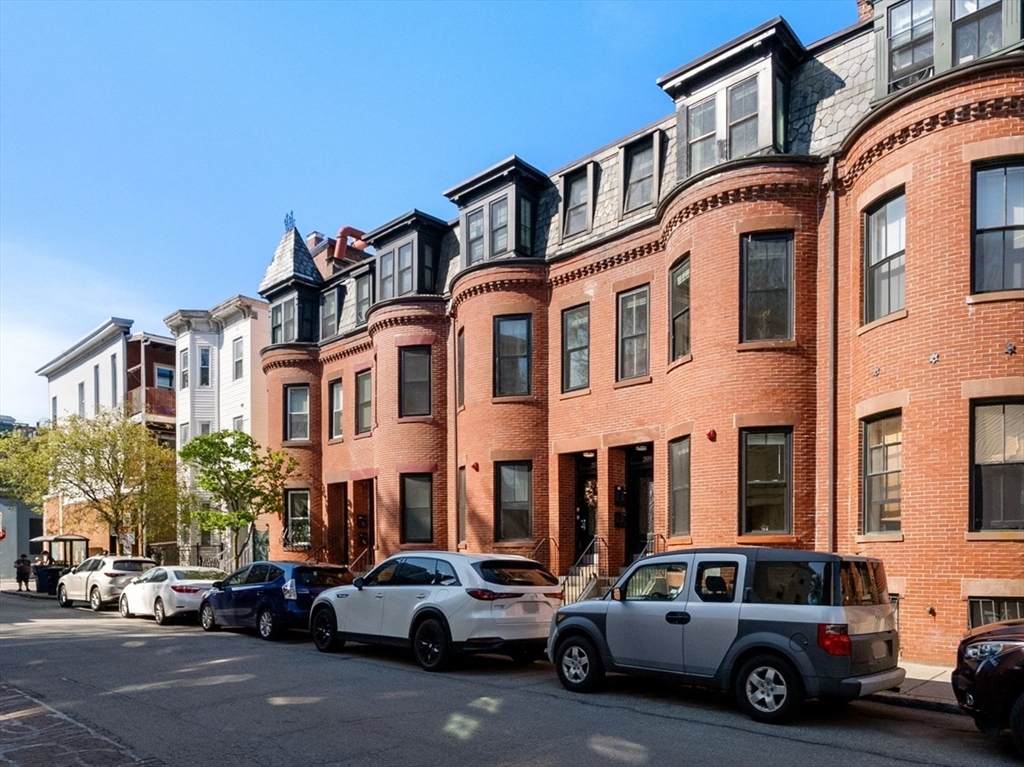 209 Green - Photo 1