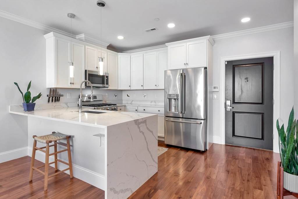 87 Medford Street - Photo 1