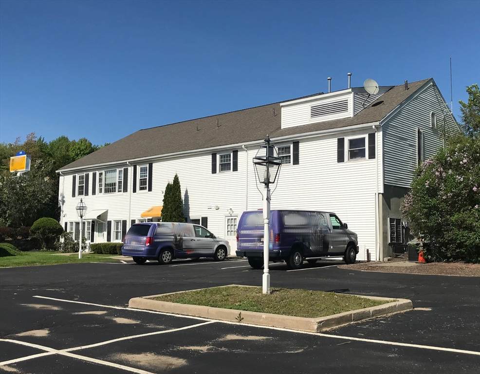 210 Turnpike Rd - Photo 1