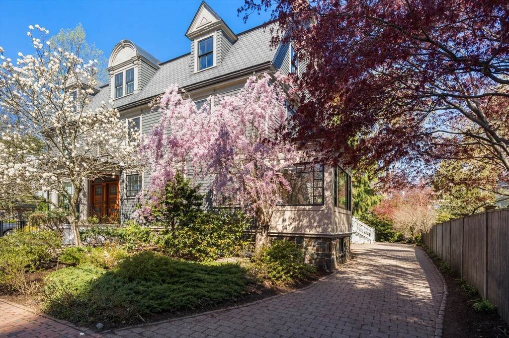 9 Farrar Street - Photo 1