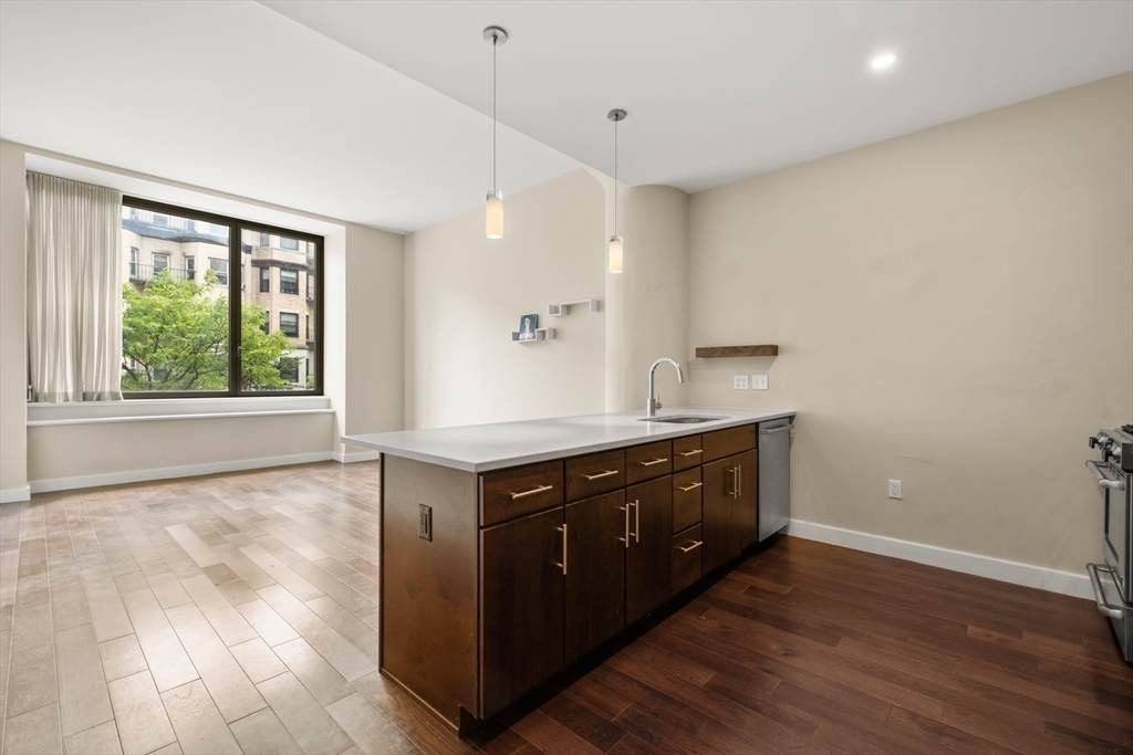 43 Westland Avenue - Photo 1