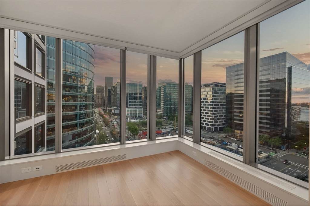 133 Seaport Blvd - Photo 1