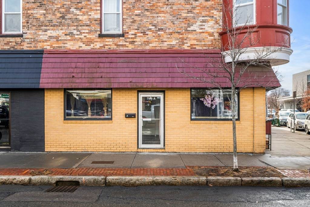 770 Cambridge St - Photo 1
