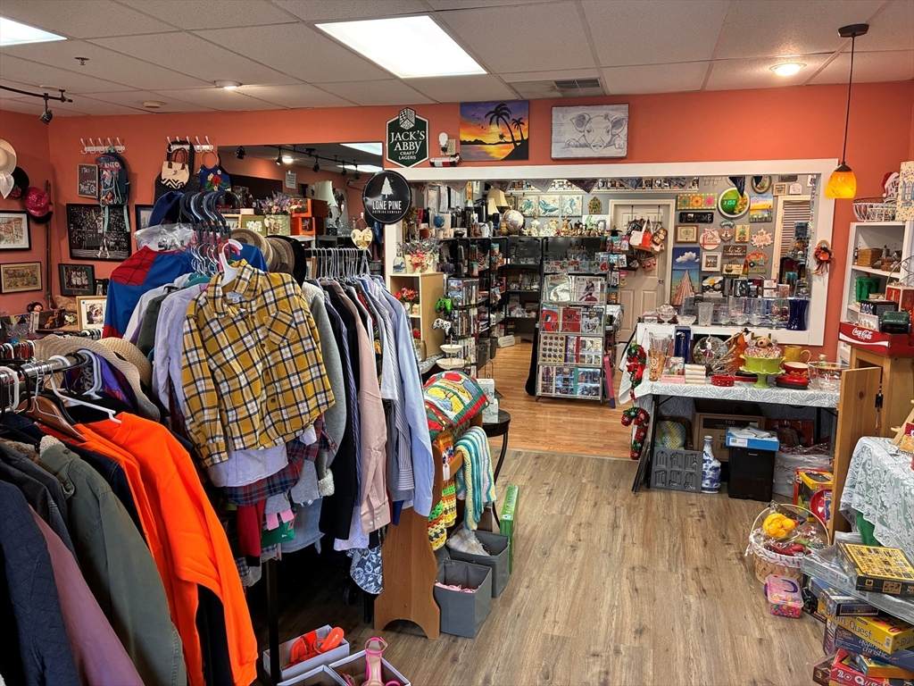 6 West Broadway - Photo 1