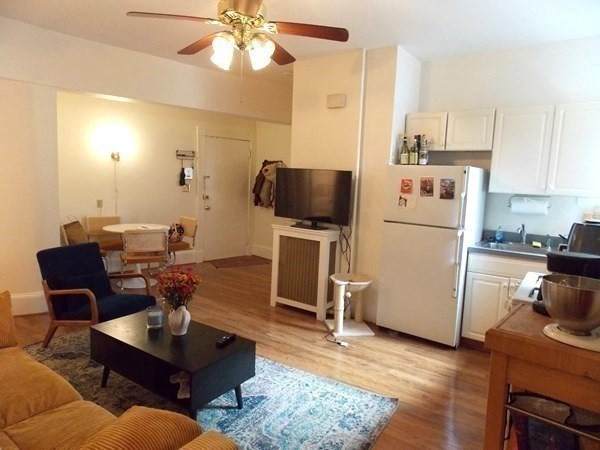 514 Harvard Street - Photo 1