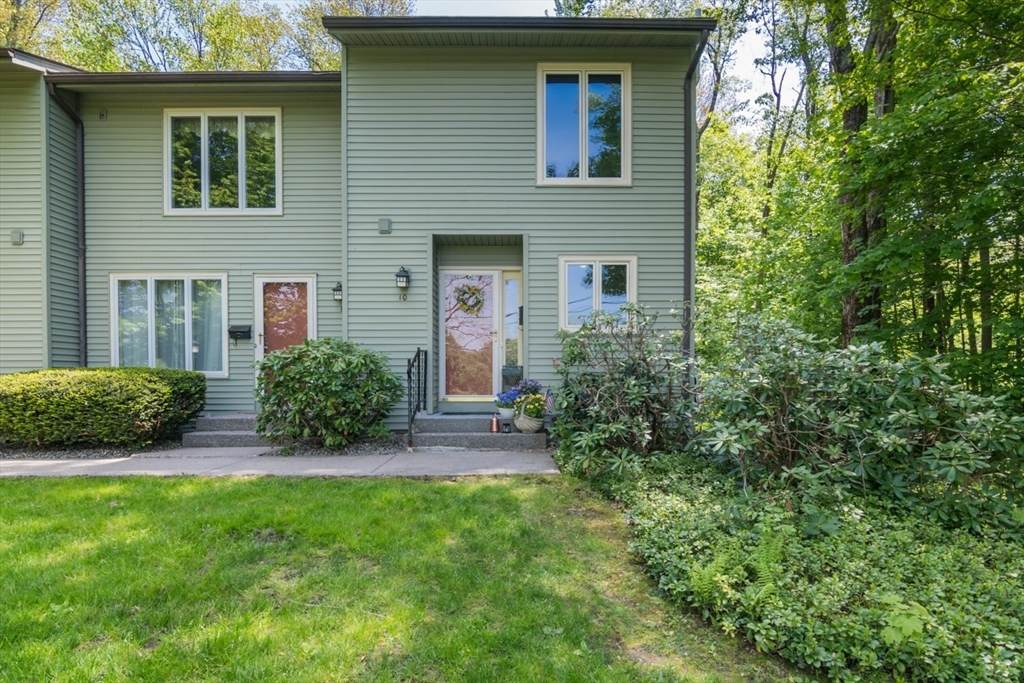 10 Walnut St - Photo 1