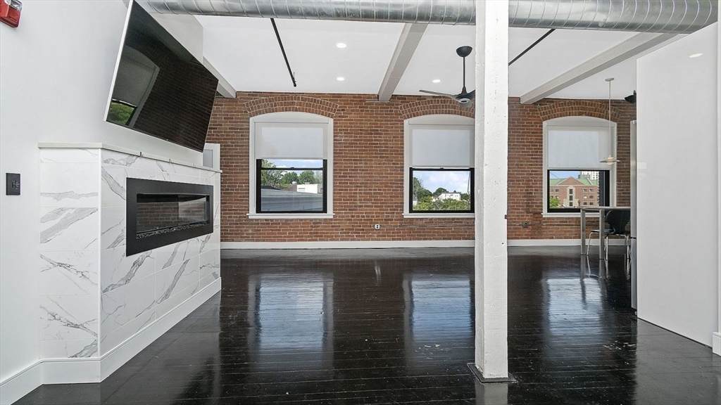 244 Brighton Avenue - Photo 1
