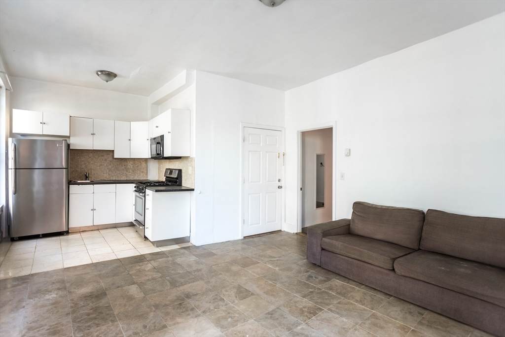 853 Harrison Ave - Photo 1