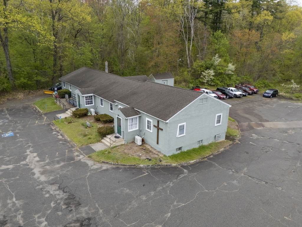 415 Andover St - Photo 1