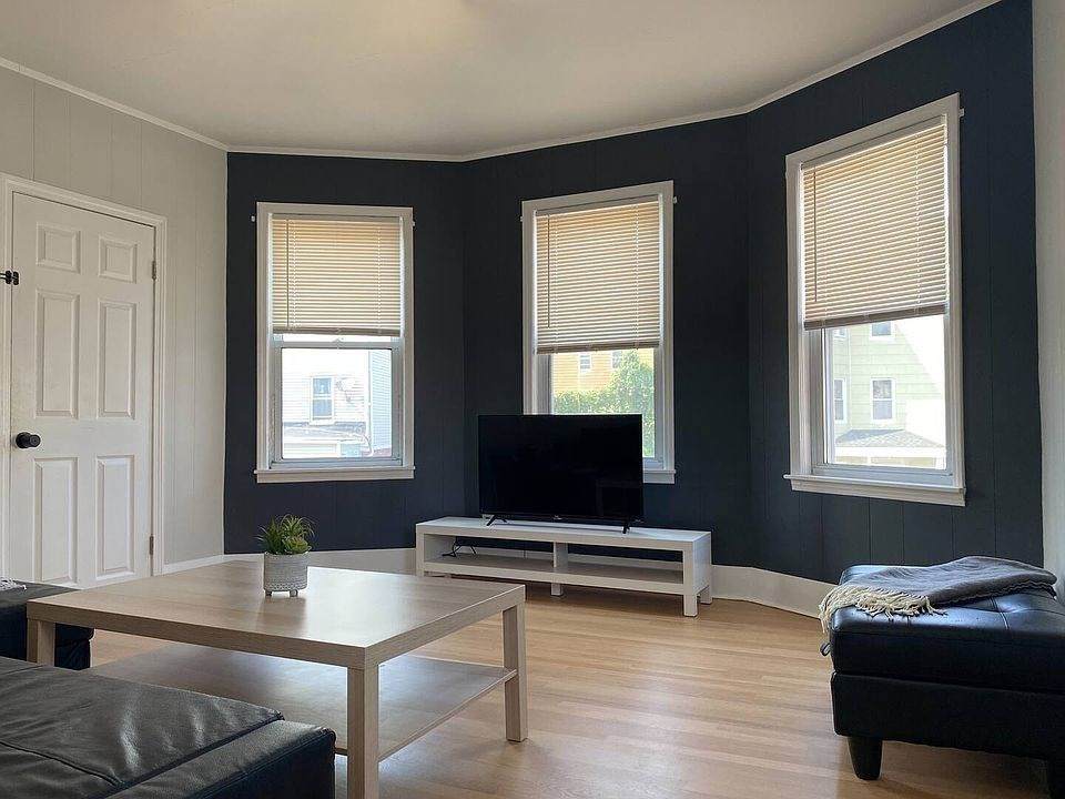 12 E. Shelby St - Photo 1