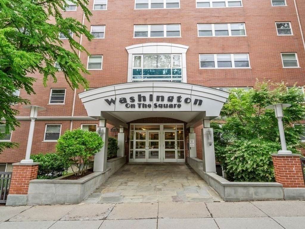1600 Beacon Street - Photo 1