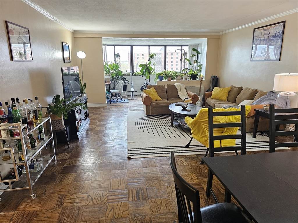 8 Whittier Place - Photo 1