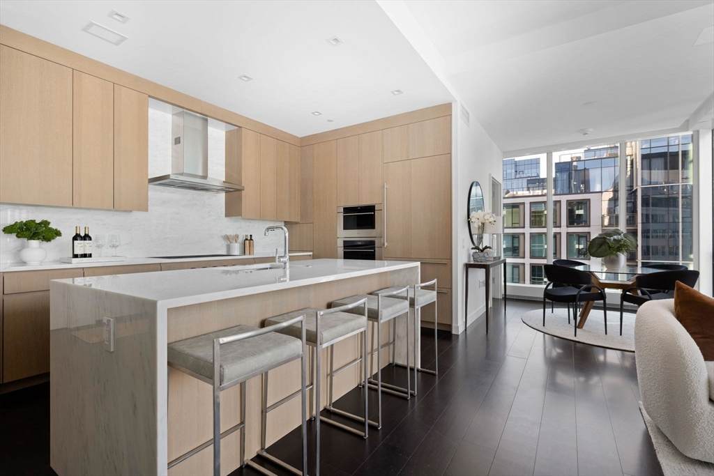 150 Seaport Blvd - Photo 1