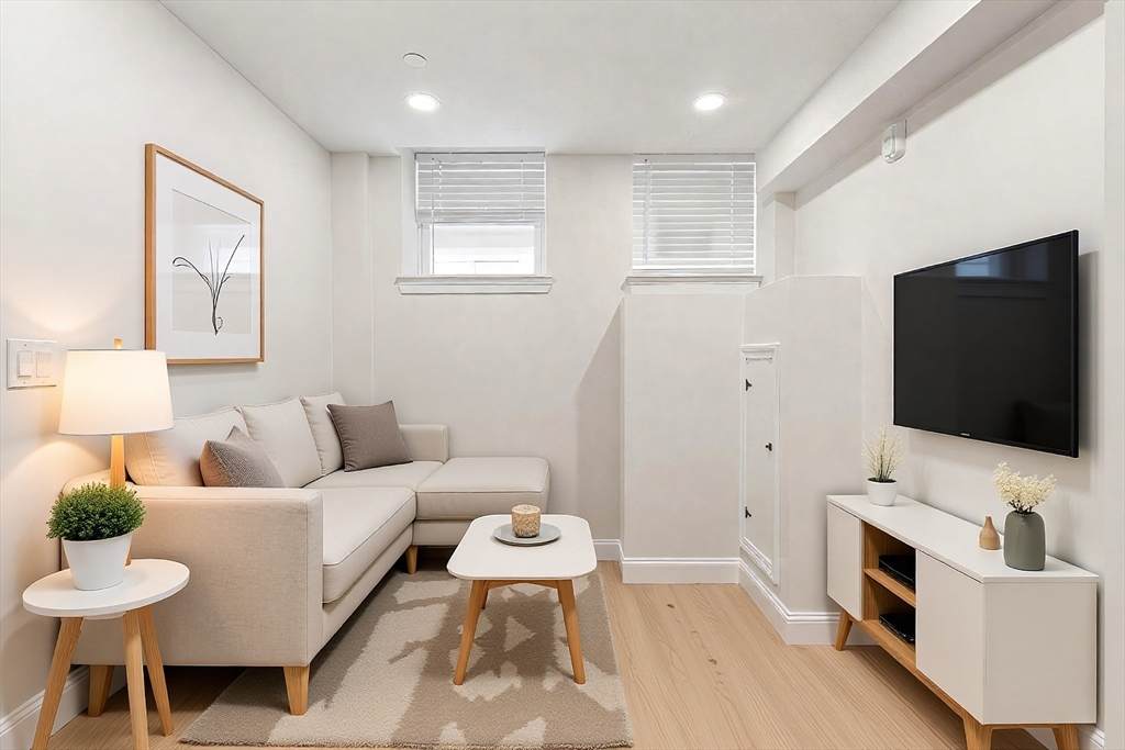 19 Bartlett Place - Photo 1