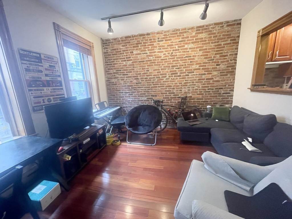 59 Myrtle Street - Photo 1