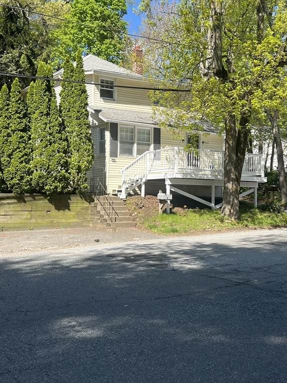 303 Lake Ave N - Photo 1