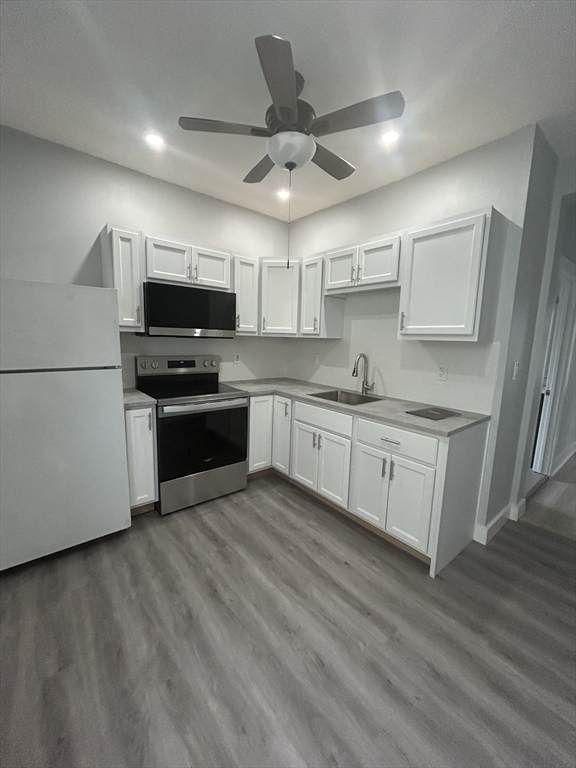 90 Quequechan St - Photo 1
