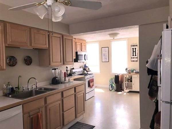 150 Sumner St - Photo 1