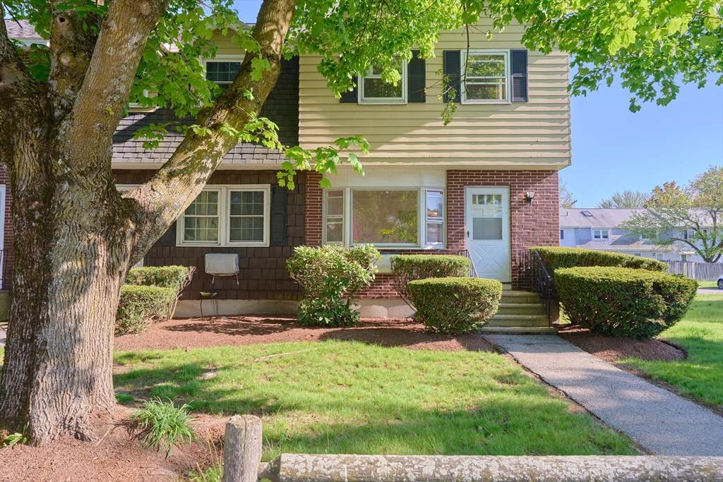 179 Pleasant Valley St - Photo 1