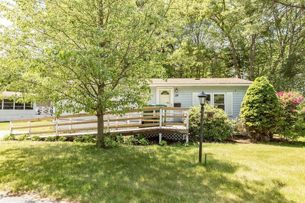 39 Friendship Drive - Photo 1