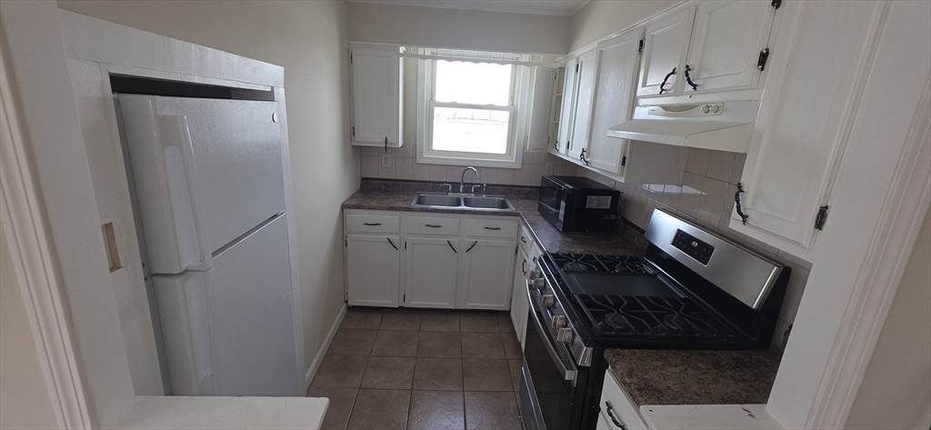 105 6th Street - Photo 1