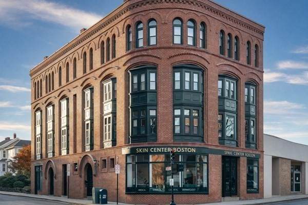 5 Davis Ave - Photo 1