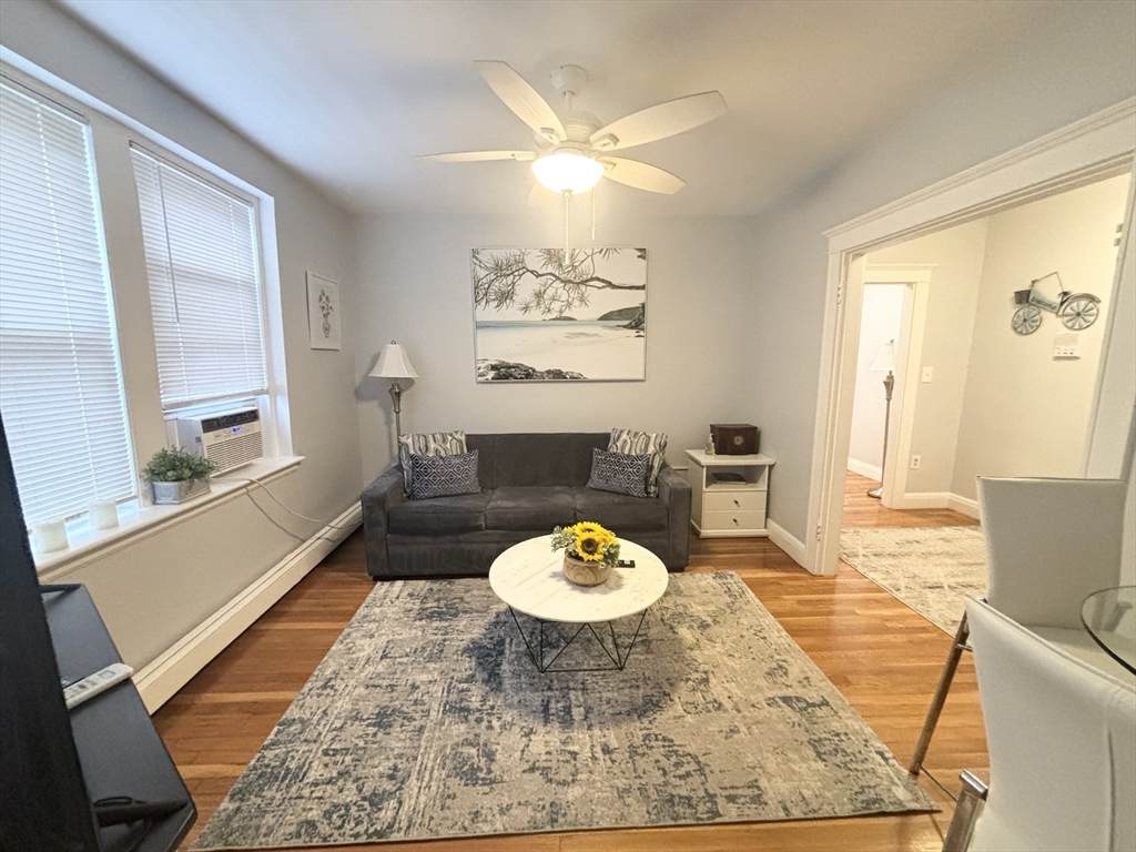 15 Ives Street - Photo 1