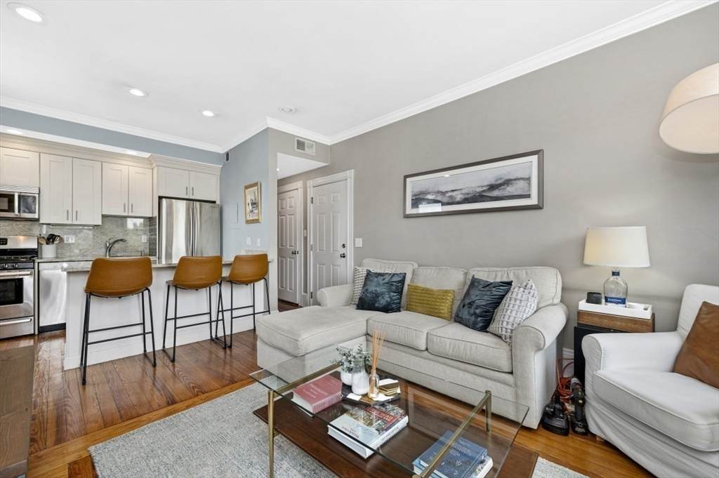 58 Winthrop Street - Photo 1