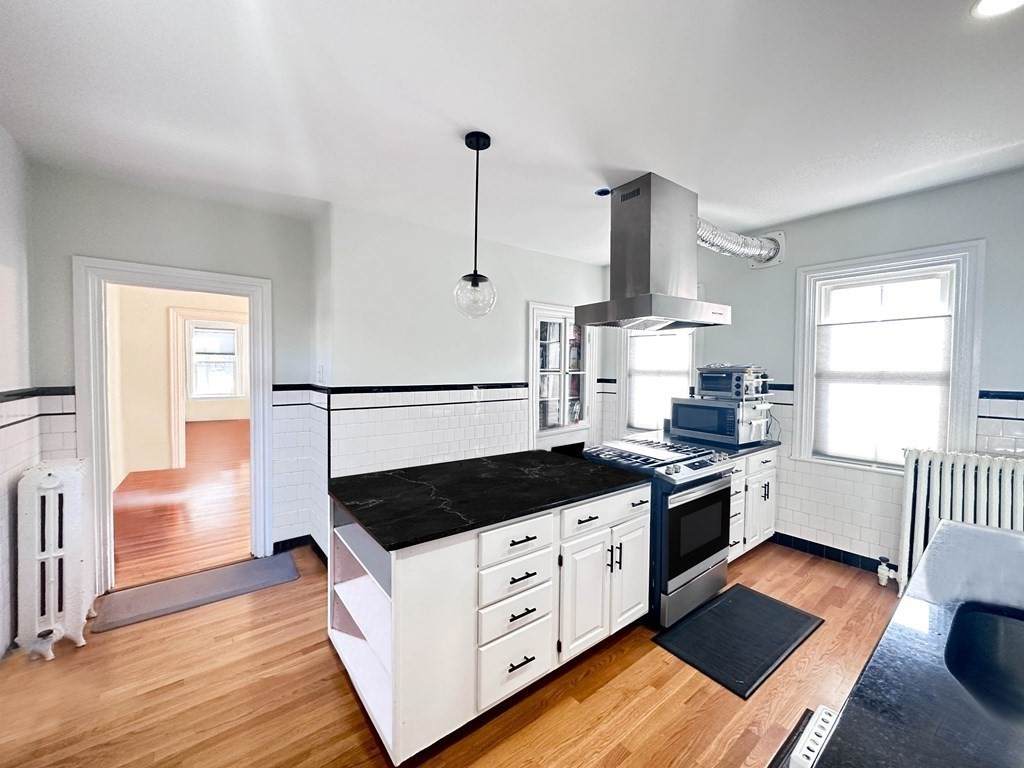 83 Thorndike Street - Photo 1