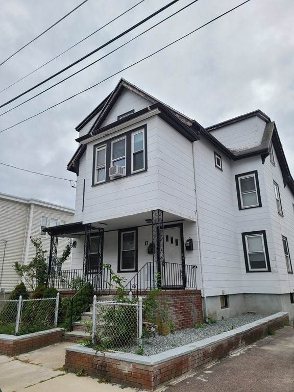 17 Stearns St - Photo 1