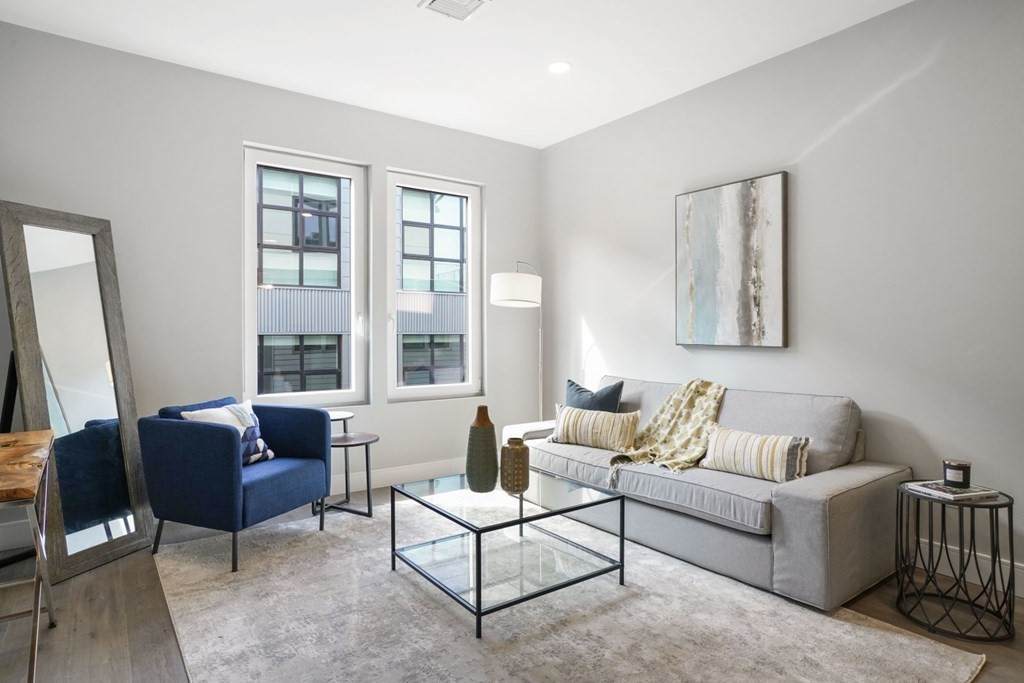 610 Rutherford Ave - Photo 1