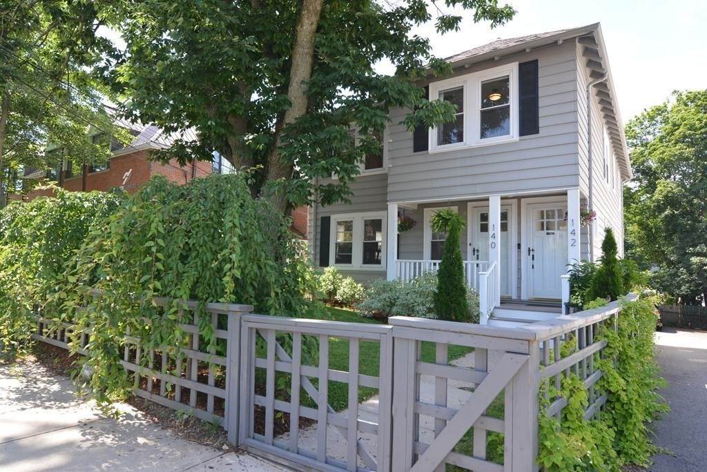 142 Trapelo Rd - Photo 1