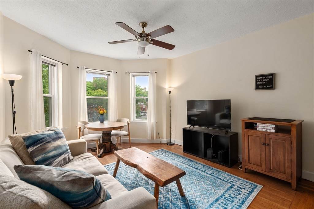 1419 Commonwealth Ave. - Photo 1