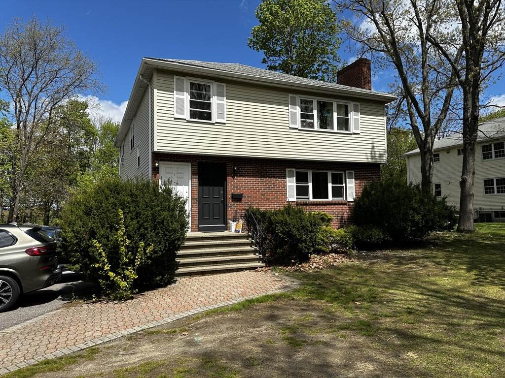 1193 Boylston St - Photo 1