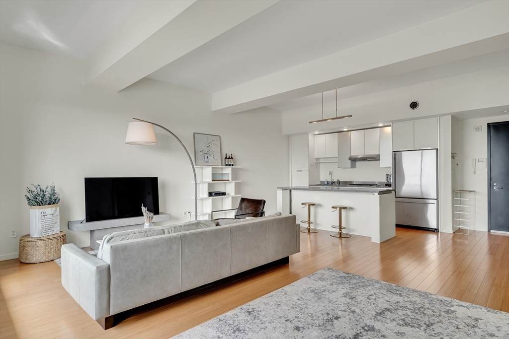 141 Dorchester Ave - Photo 1