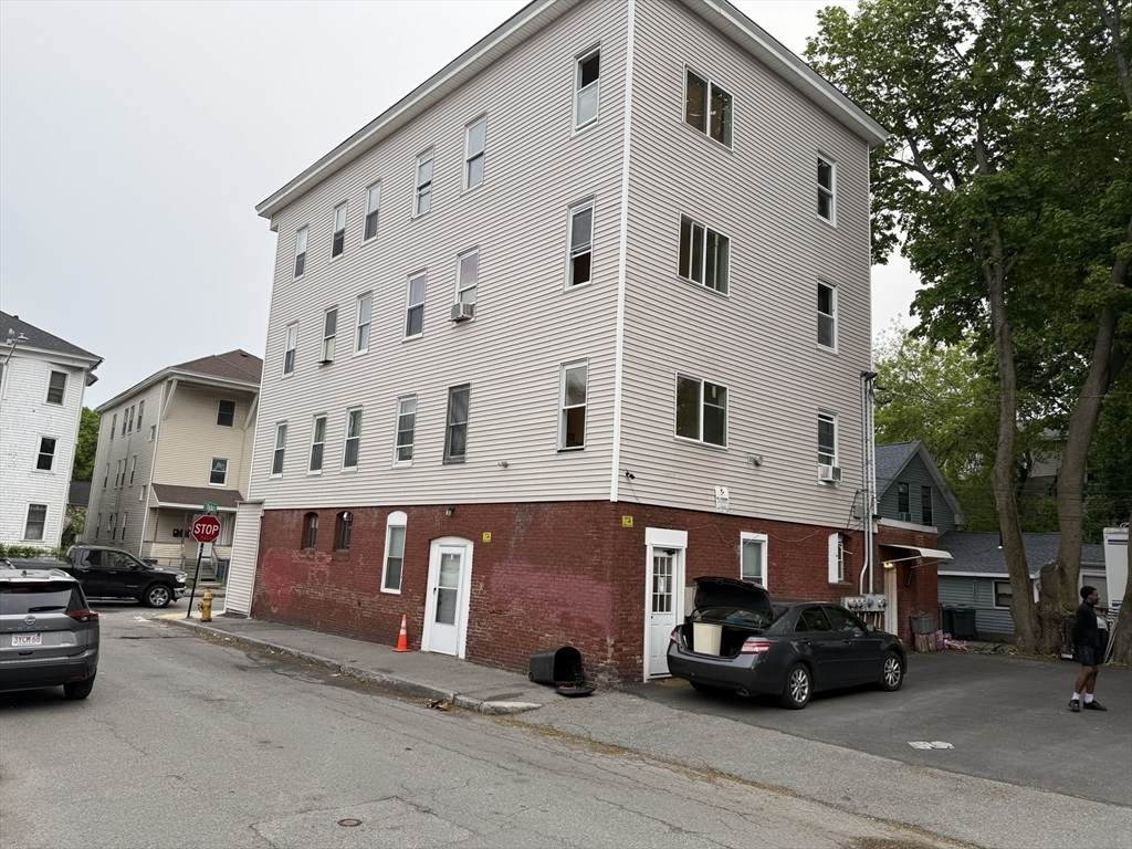309 Cambridge St - Photo 1