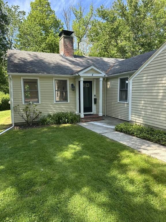 34 Strawberry Hill Street - Photo 1