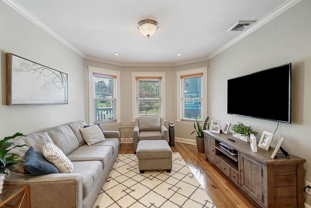80 Westmoreland St - Photo 1