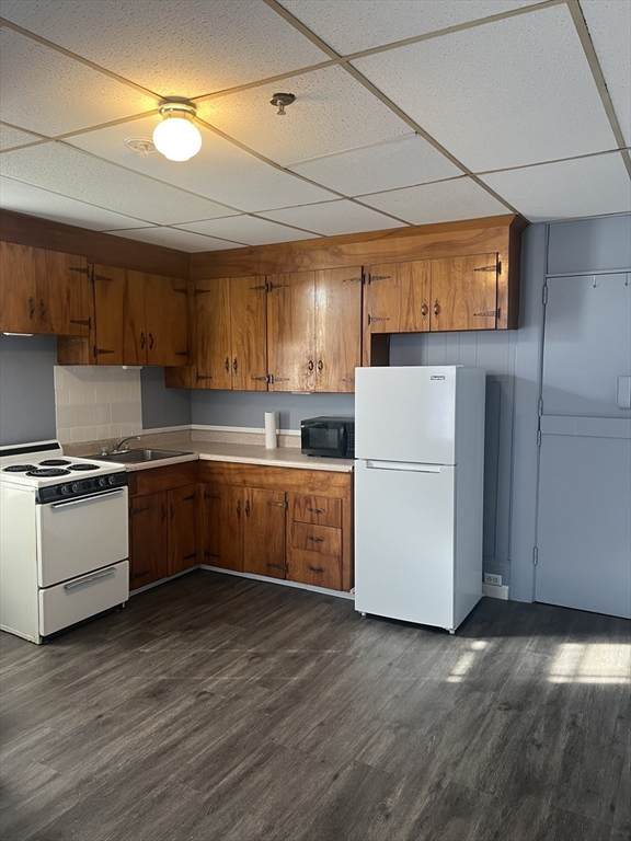 8 East Main - Photo 1