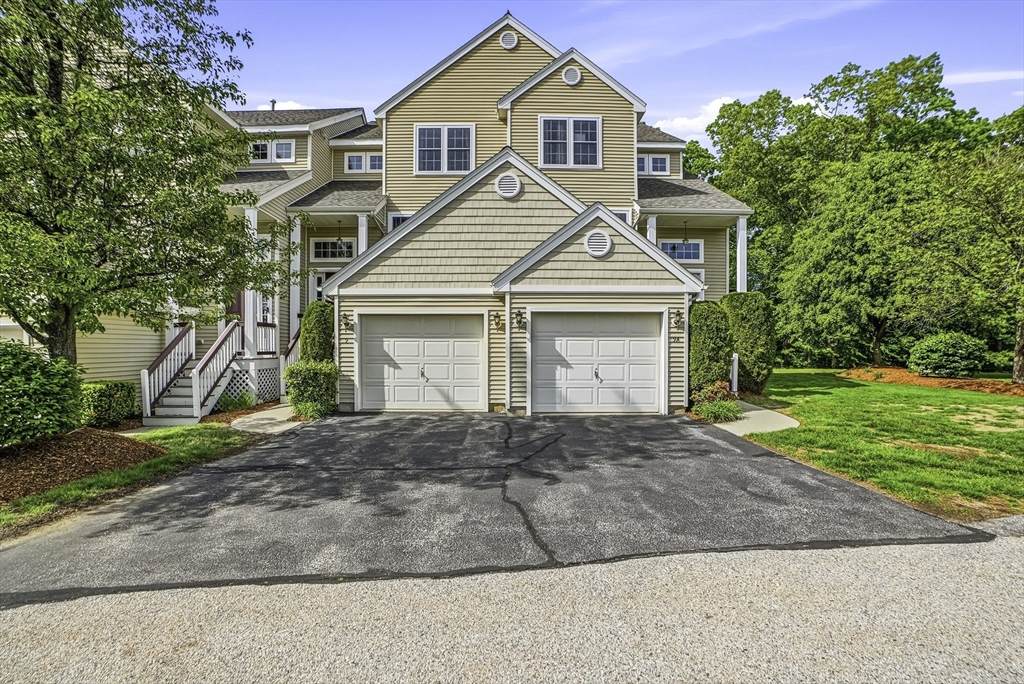 9 Robert Cir - Photo 1