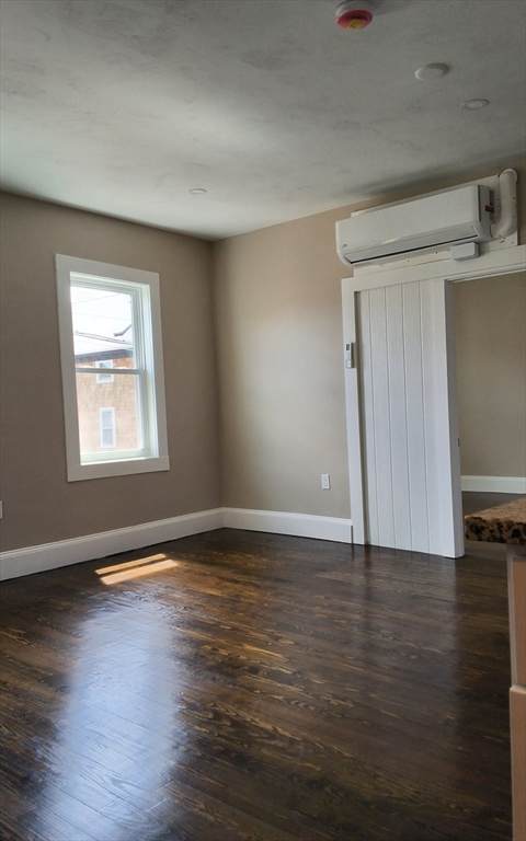 913 Rodman St - Photo 1