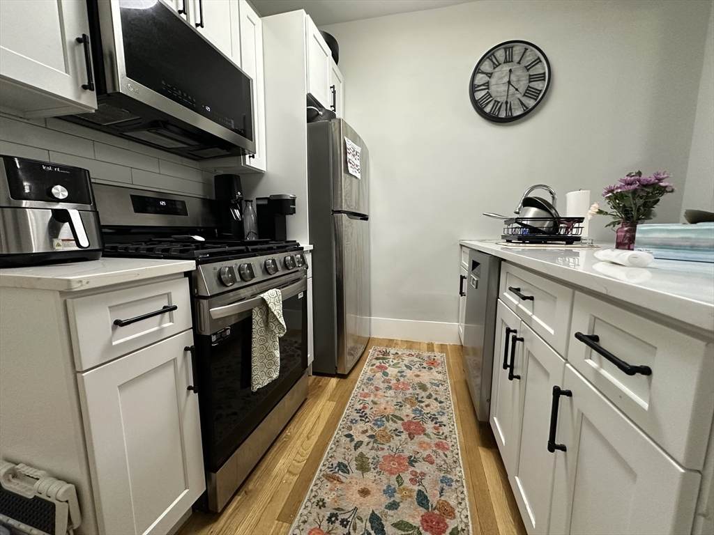 68 L St - Photo 1