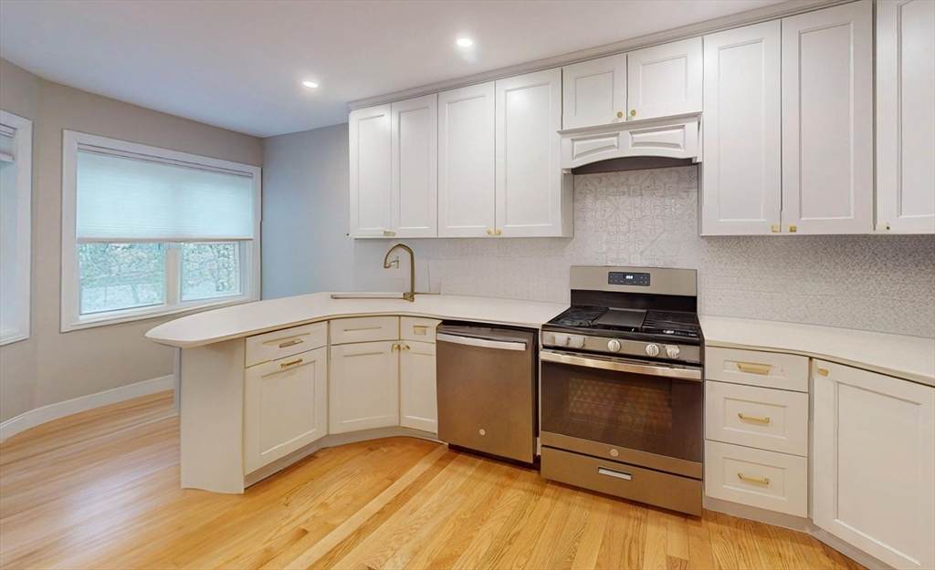 8 Knollwood Court - Photo 1