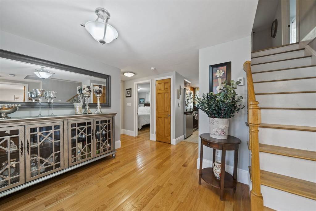 https://bt-photos.global.ssl.fastly.net/mlspin/orig_boomver_1_73525364_2.jpg