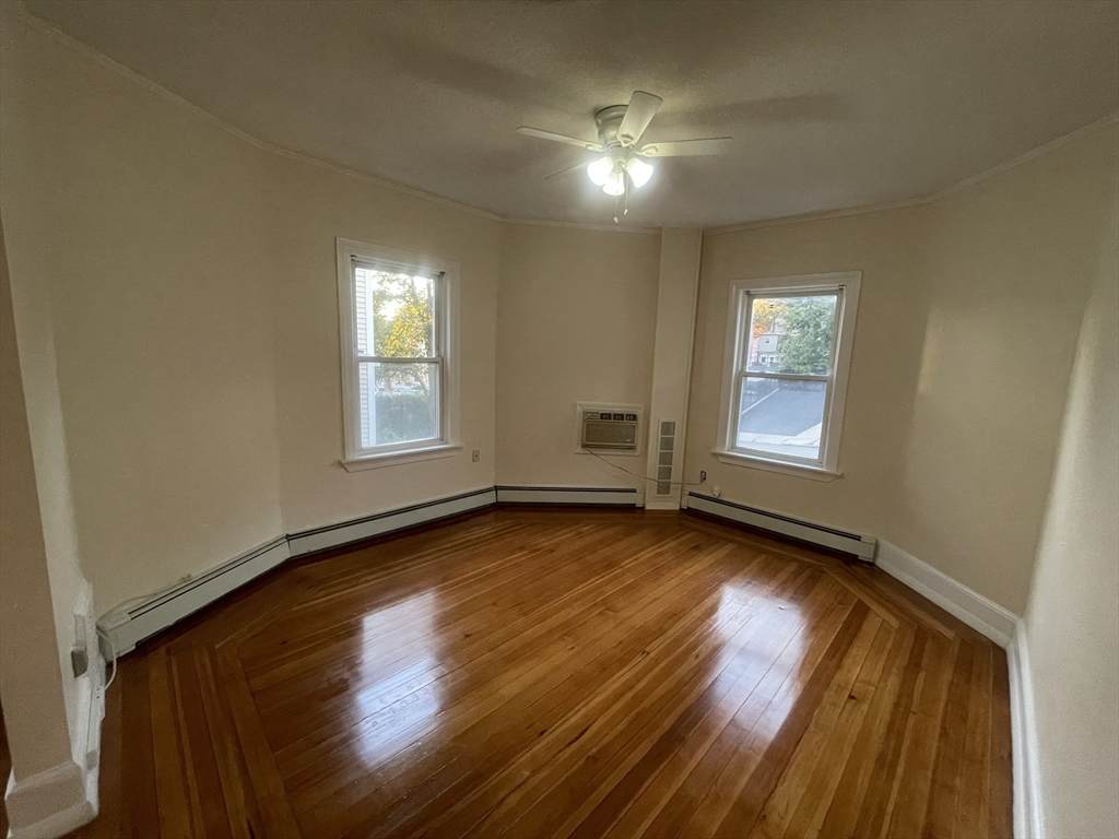 76 Kingsdale St - Photo 1