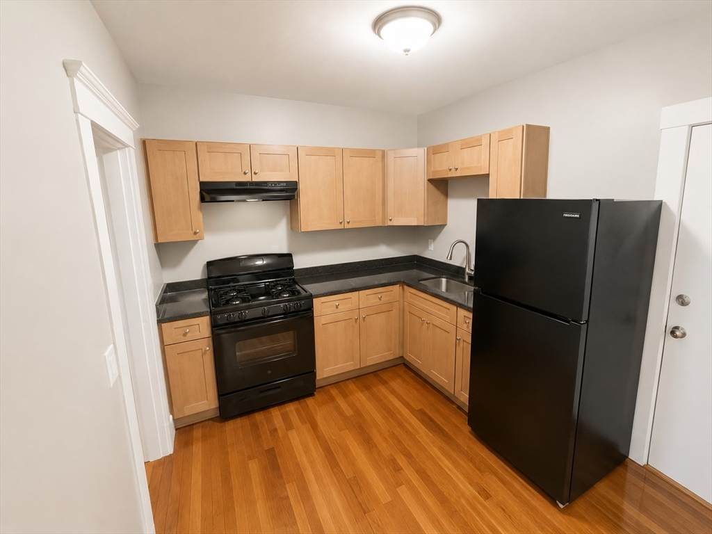 196 Washinton Street - Photo 1