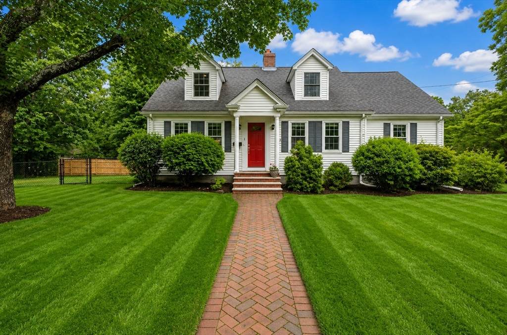 1 Ledgeville Ave - Photo 1