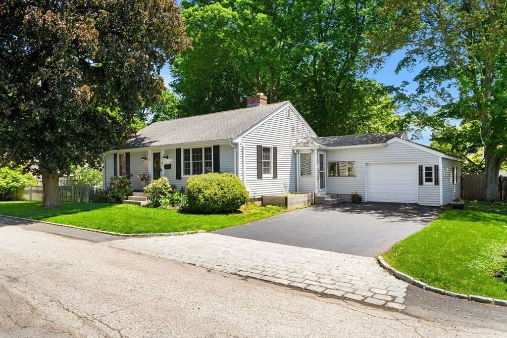 1 Sunset Lane - Photo 1