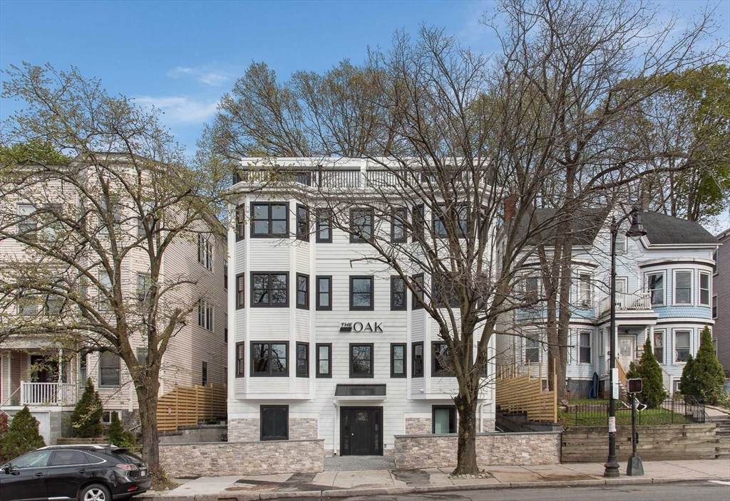 72 Hyde Park Ave - Photo 1