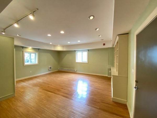 93 Harvey St - Photo 1